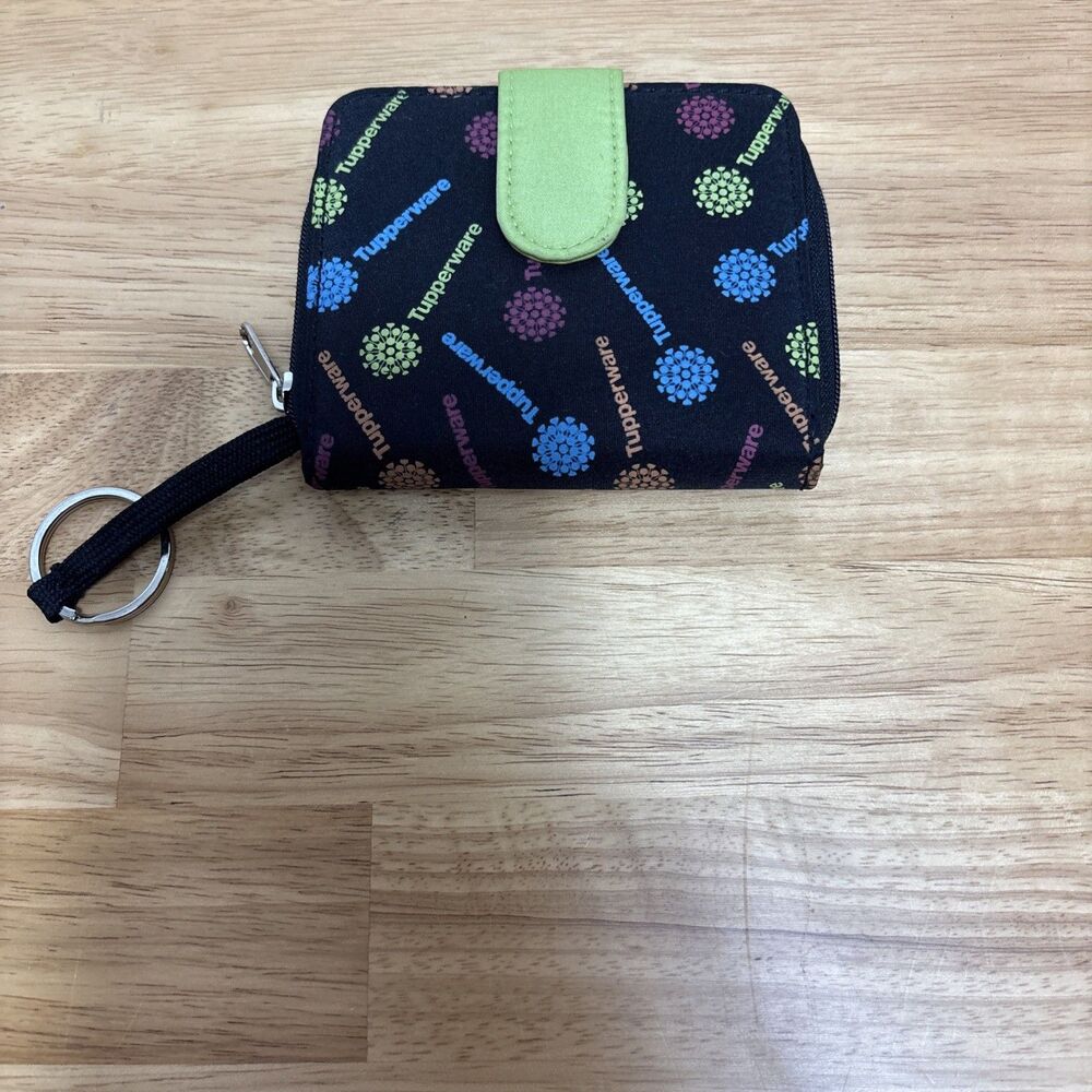 Tupperware Wallet Keychain Change And Credit Card Holder With ID Spot Black Logo